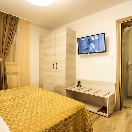 Place By Hmg Hotell 3*