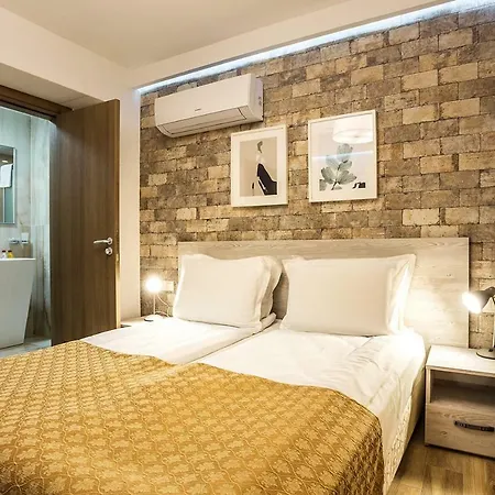 Hotel Place By Hmg