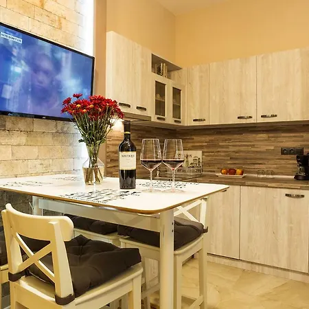 Place By Hmg Хотел