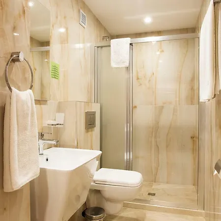 Place By Hmg Hotel 3*