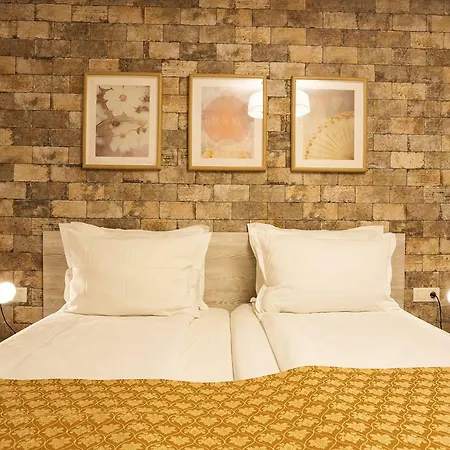 Place By Hmg Sofia