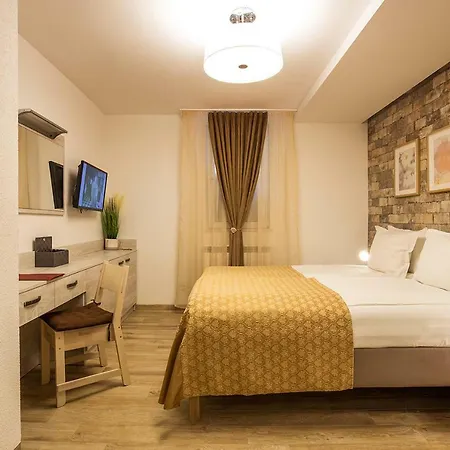 Place By Hmg Hotel 3*