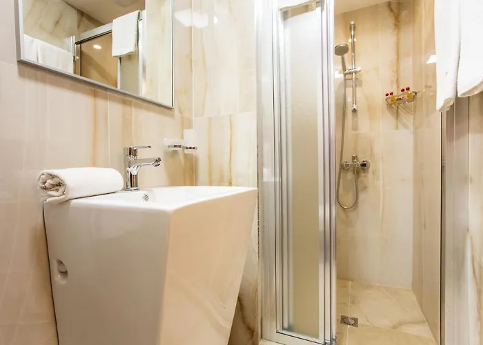 Place By Hmg Otel 3*