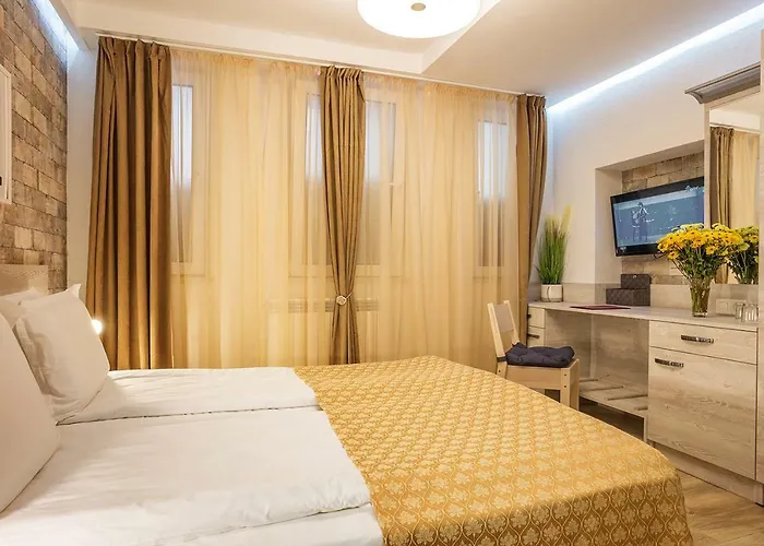Place By Hmg Otel 3*