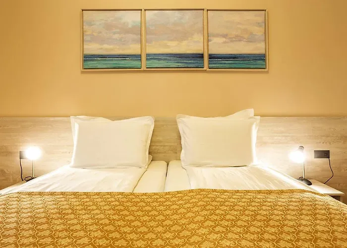 Place By Hmg Otel 3*