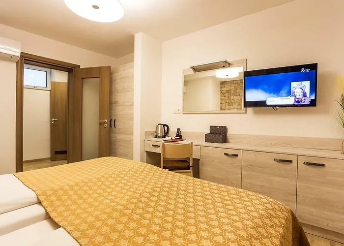 Place By Hmg Otel 3*