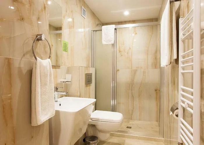 Place By Hmg Otel 3*