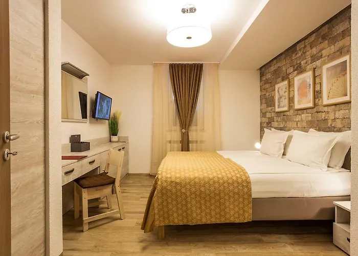 Place By Hmg Otel 3*